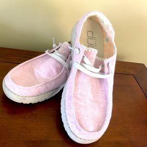 Women Size 9 Hey Dudes